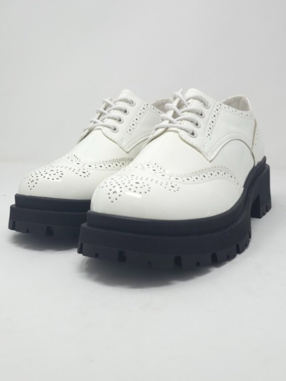 White Chunky Faux Leather Platform Oxford Lace Up Lug Sole Brogue